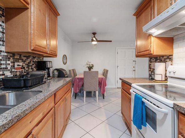 2340 Hosp Way 120, Carlsbad CA 92008