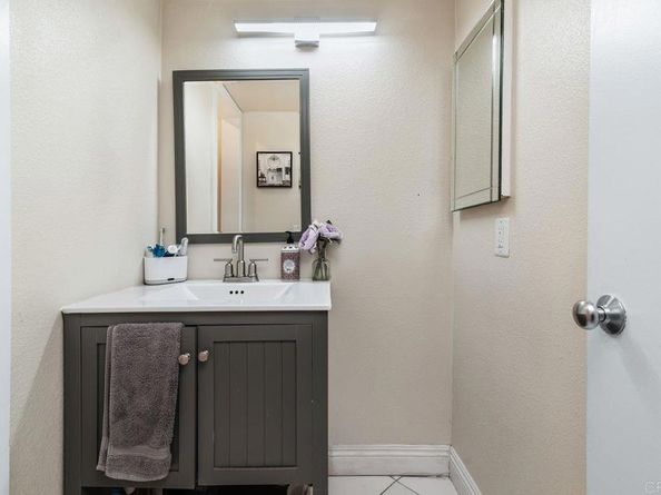 2340 Hosp Way 120, Carlsbad CA 92008
