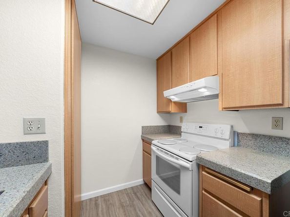 9130 Gramercy Dr 403, San Diego CA 92123