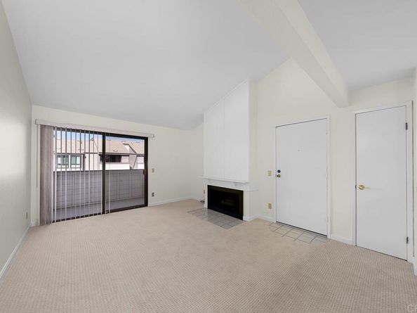 9130 Gramercy Dr 403, San Diego CA 92123