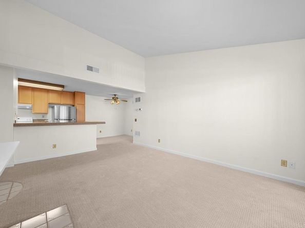 9130 Gramercy Dr 403, San Diego CA 92123