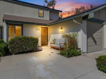 228 Crestview Glen