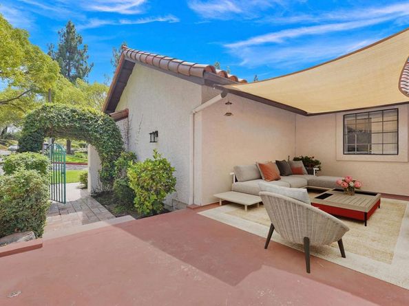 16244 Avenida Venusto A, San Diego CA 92128