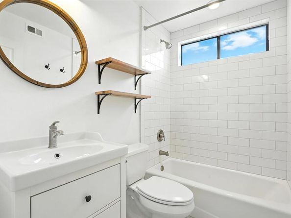 16244 Avenida Venusto A, San Diego CA 92128