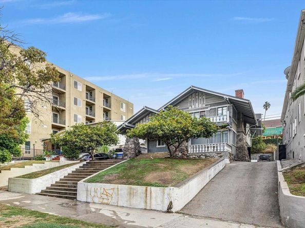 226 S Rampart Boulevard, Los Angeles CA 90057