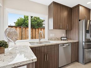 1711 Oak Hill Dr, Escondido CA 92027