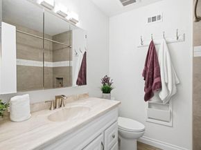 1711 Oak Hill Dr, Escondido CA 92027