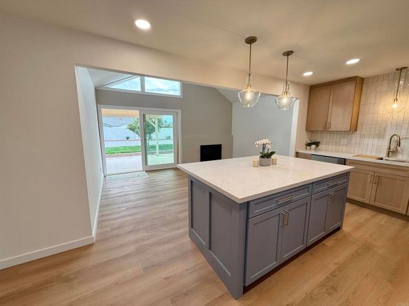 10296 Baroness Avenue, San Diego CA 92126