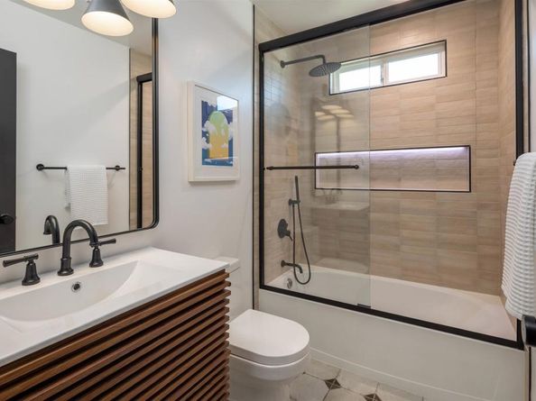 1711 Grandview Street, Oceanside CA 92054