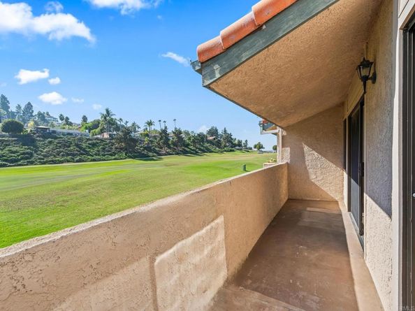 2639 Pirineos Way 231, Carlsbad CA 92009