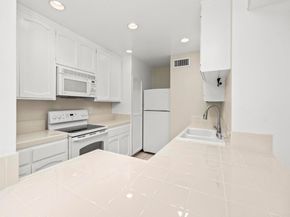 2639 Pirineos Way 231, Carlsbad CA 92009