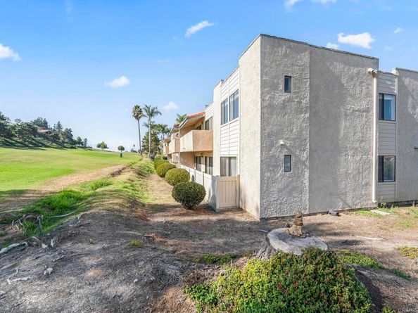 2639 Pirineos Way 231, Carlsbad CA 92009