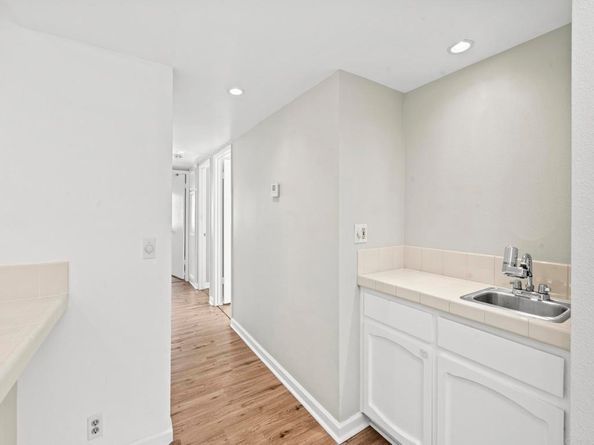 2639 Pirineos Way 231, Carlsbad CA 92009