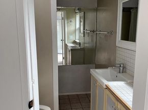 697 Ocean View Avenue, Encinitas CA 92024