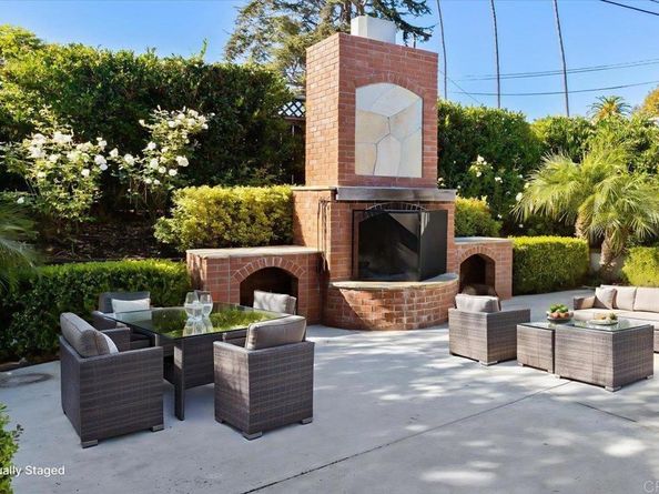 697 Ocean View Avenue, Encinitas CA 92024