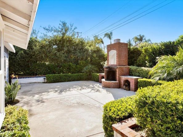 697 Ocean View Avenue, Encinitas CA 92024