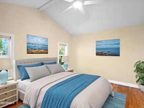 697 Ocean View Avenue, Encinitas CA 92024