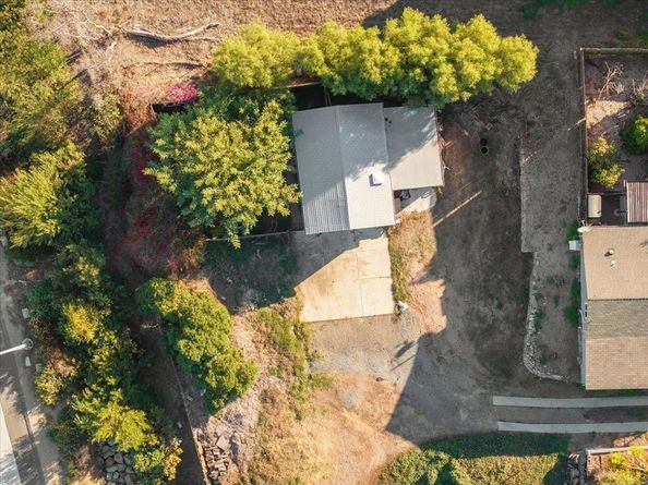 697 Ocean View Avenue, Encinitas CA 92024