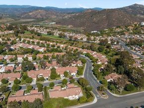 17823 Avenida Alozdra, San Diego CA 92128