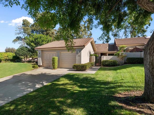 17823 Avenida Alozdra, San Diego CA 92128