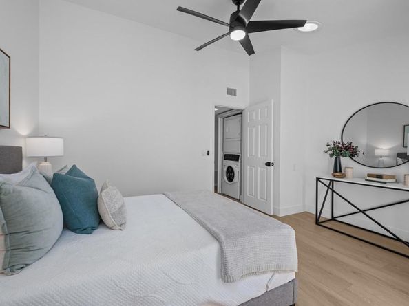 17823 Avenida Alozdra, San Diego CA 92128