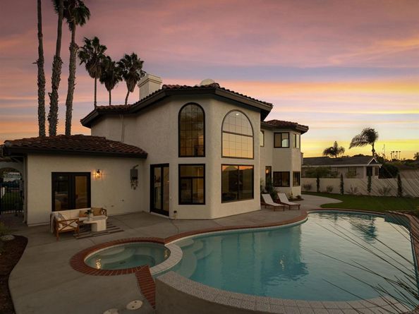 3010 Cadencia Street, Carlsbad CA 92009
