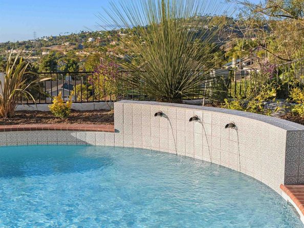 3010 Cadencia Street, Carlsbad CA 92009