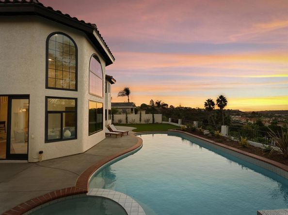 3010 Cadencia Street, Carlsbad CA 92009