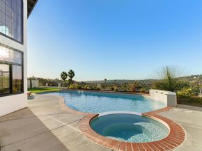 3010 Cadencia Street, Carlsbad CA 92009