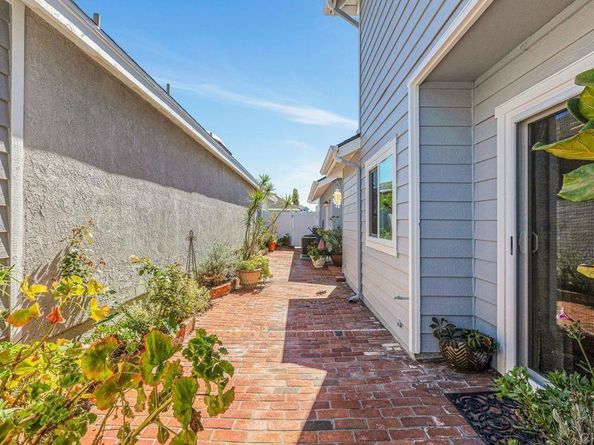 839 Skysail Ave, Carlsbad CA 92011