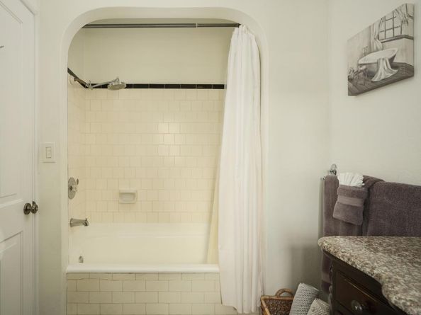 1303 15 Cave Street, La Jolla CA 92037