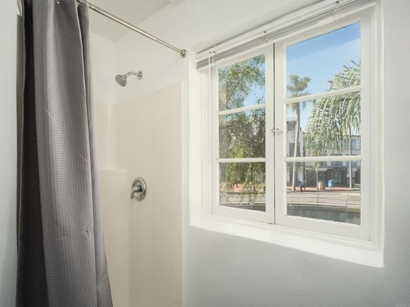 1303 15 Cave Street, La Jolla CA 92037