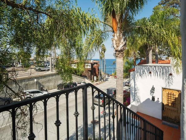 1303 15 Cave Street, La Jolla CA 92037