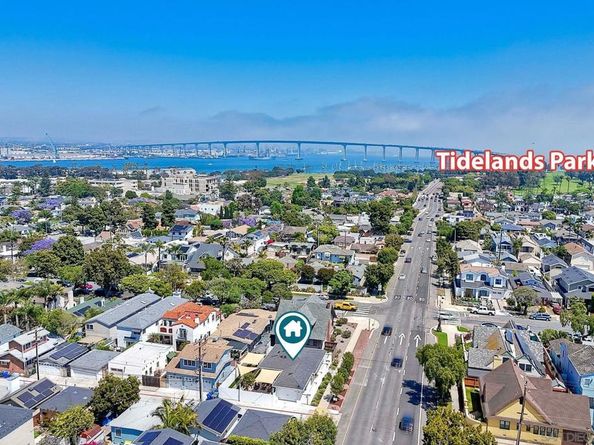 1221 4th St, Coronado CA 92118