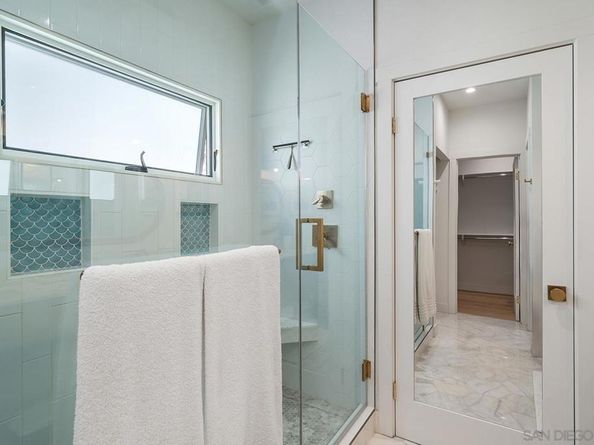 924 D Avenue, Coronado CA 92118