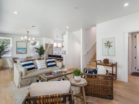 924 D Avenue, Coronado CA 92118