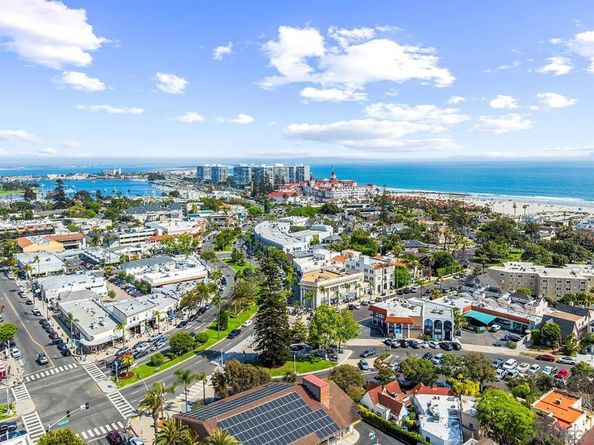 924 D Avenue, Coronado CA 92118