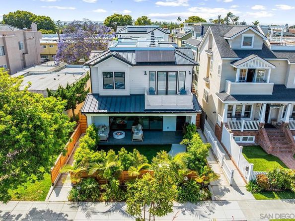 924 D Avenue, Coronado CA 92118