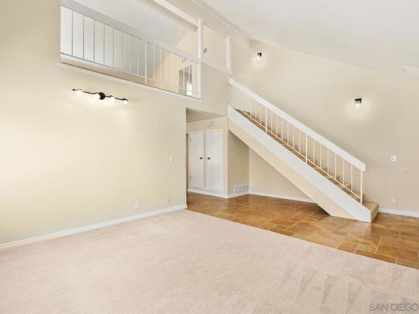 8761 Menkar Rd, San Diego CA 92126