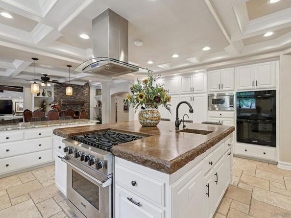 13371 Summit Cir, Poway CA 92064