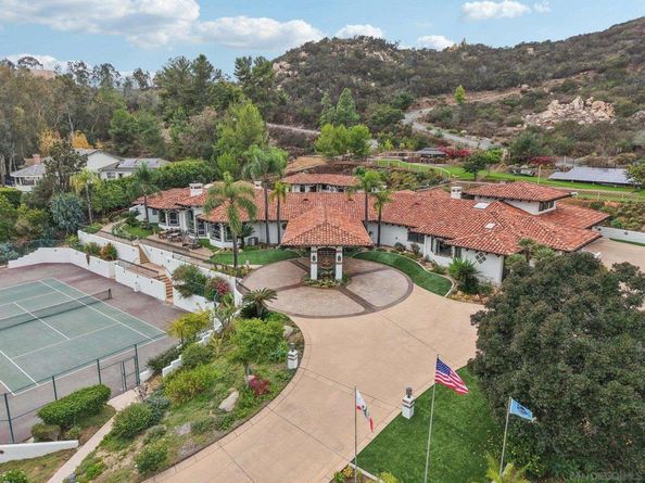 13371 Summit Cir, Poway CA 92064