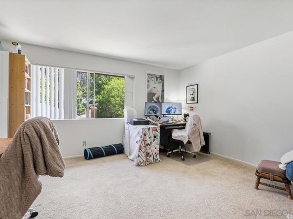 2139 Via Esmarca, Oceanside CA 92054