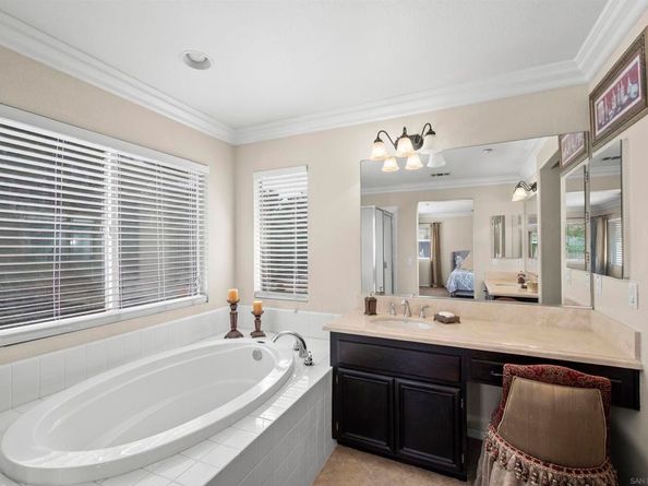 10145 Challenger Ct, Spring Valley CA 91978