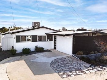 3567 Mount Everest Blvd