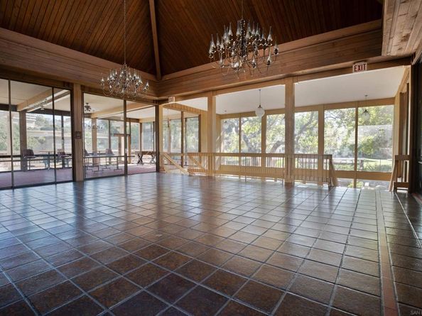 3942 Valeta St 256, San Diego CA 92110