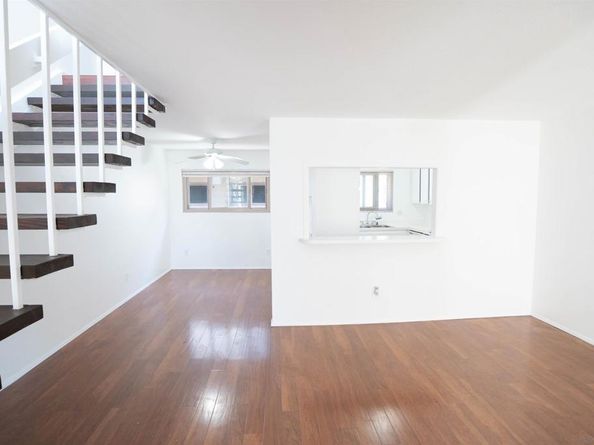 3942 Valeta St 256, San Diego CA 92110