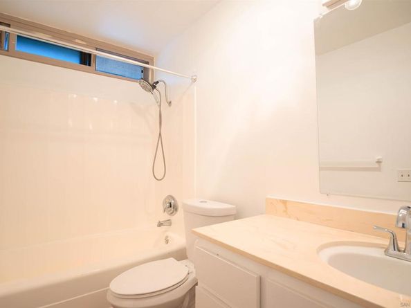 3942 Valeta St 256, San Diego CA 92110