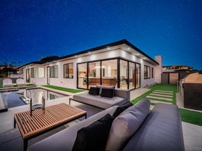 1542 Copa De Oro Dr, La Jolla CA 92037