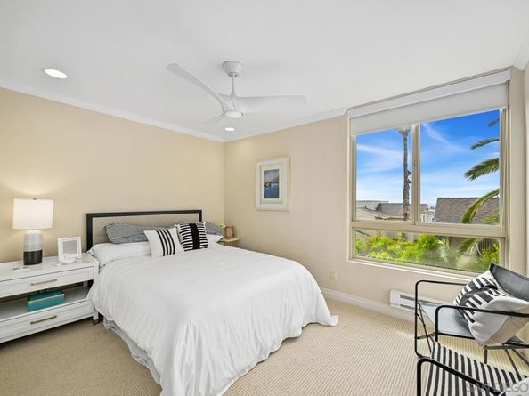 935 Genter St 306, La Jolla CA 92037