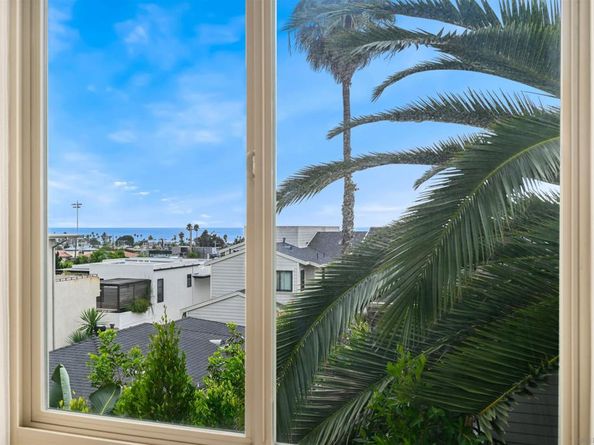 935 Genter St 306, La Jolla CA 92037